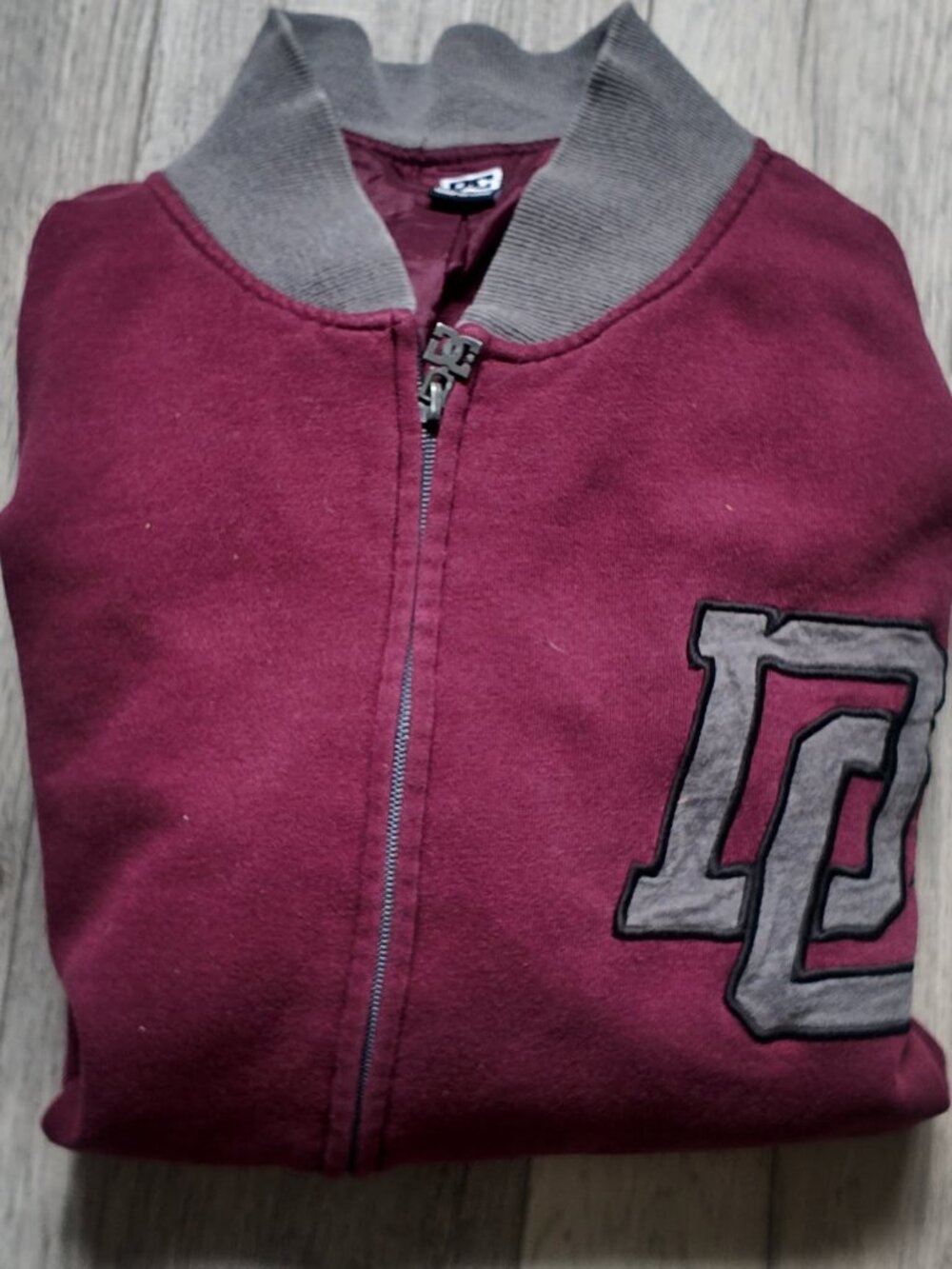 DC Shoes Varsity Bomber Jacket Full Zip Burgundy and Grey Men's Size Large (L) - Picture 6 of 6